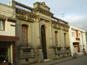 Haus im Kolonialstil in Roacha zu verkaufen