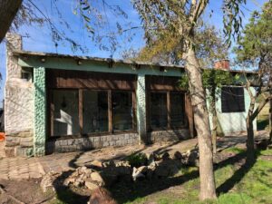 Bauernhof Uruguay für Handwerker: Farmland mit Gebäude strandnah 10 Hektar 